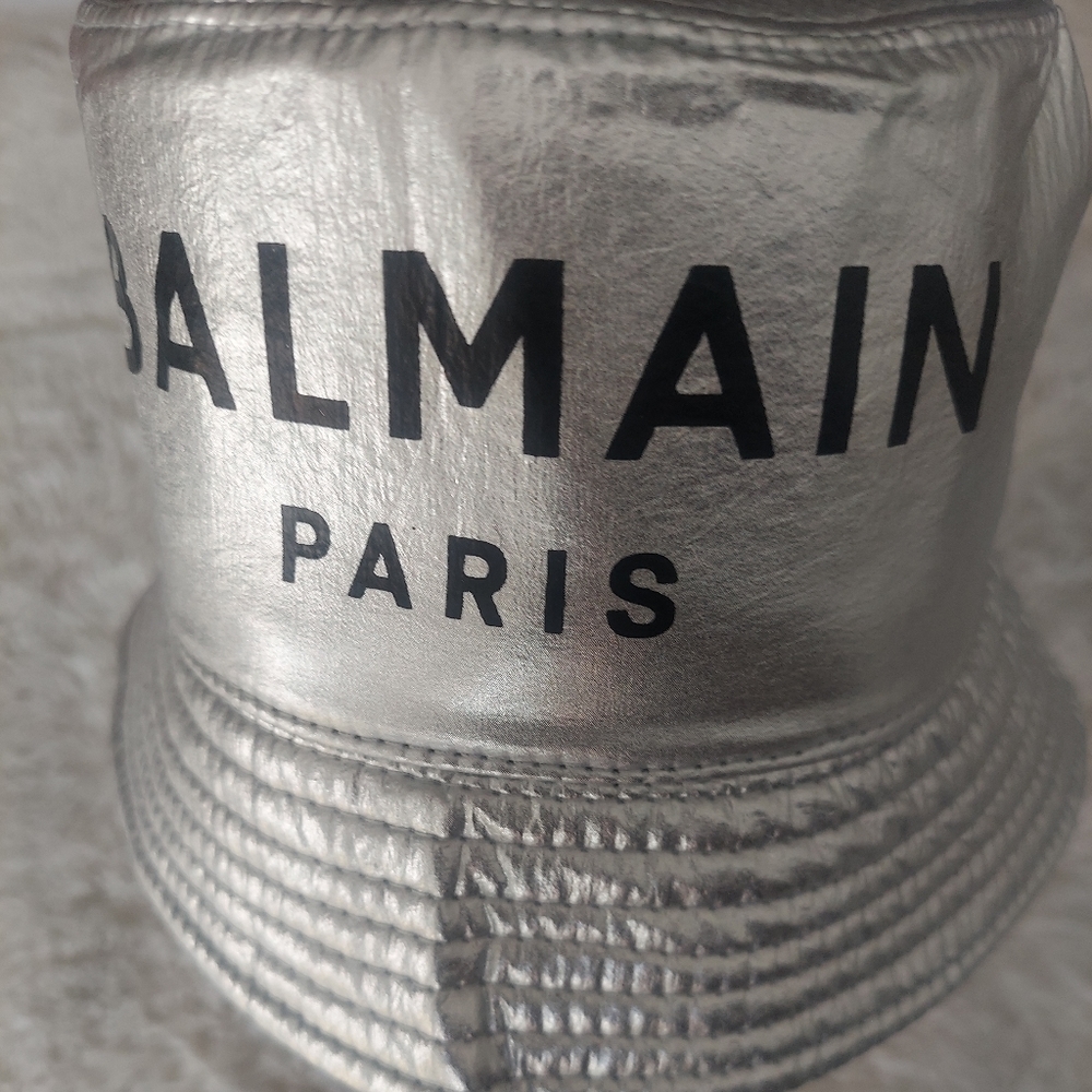 Balmain metalic bucket hat